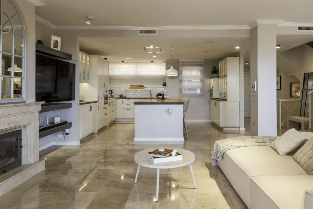 Townhouse Benahavís Málaga - image 26