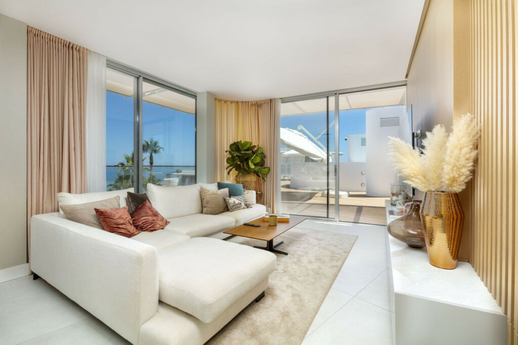Penthouse Estepona Málaga - image 25