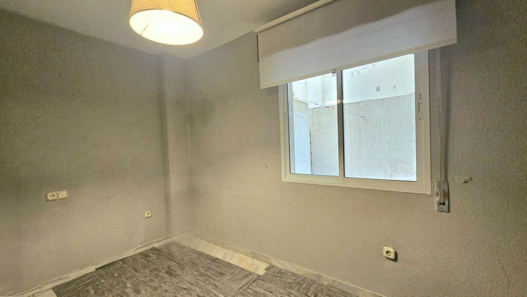 Middle Floor Apartment Fuengirola Málaga - image 25