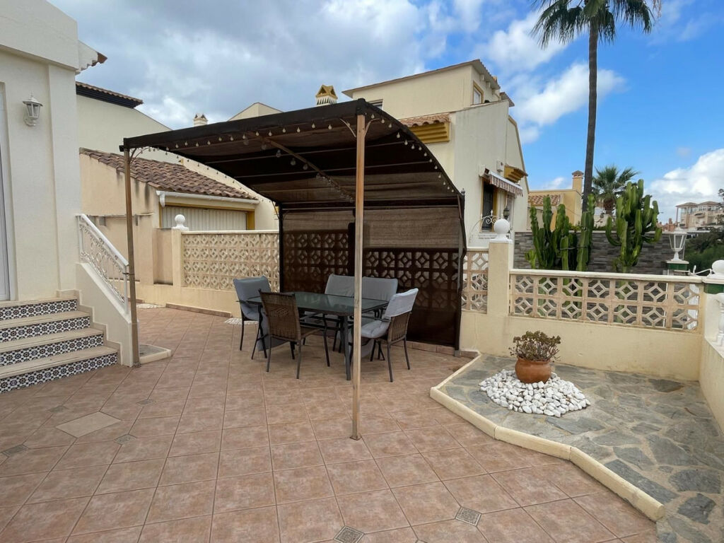 Detached Villa Playa Flamenca Alicante - image 24