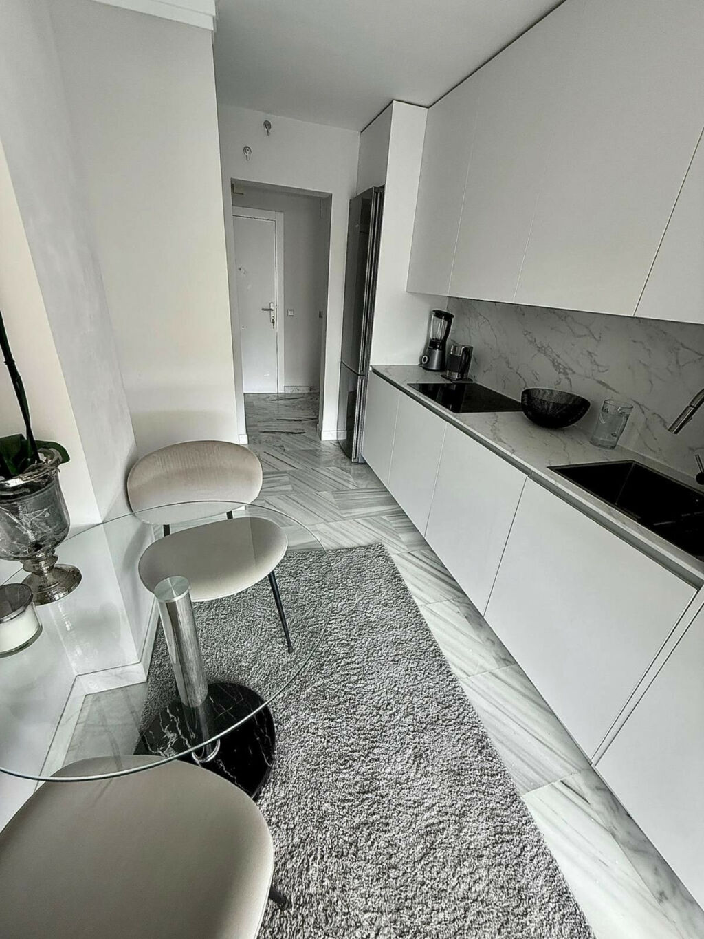 Middle Floor Apartment Benahavís Málaga - image 16