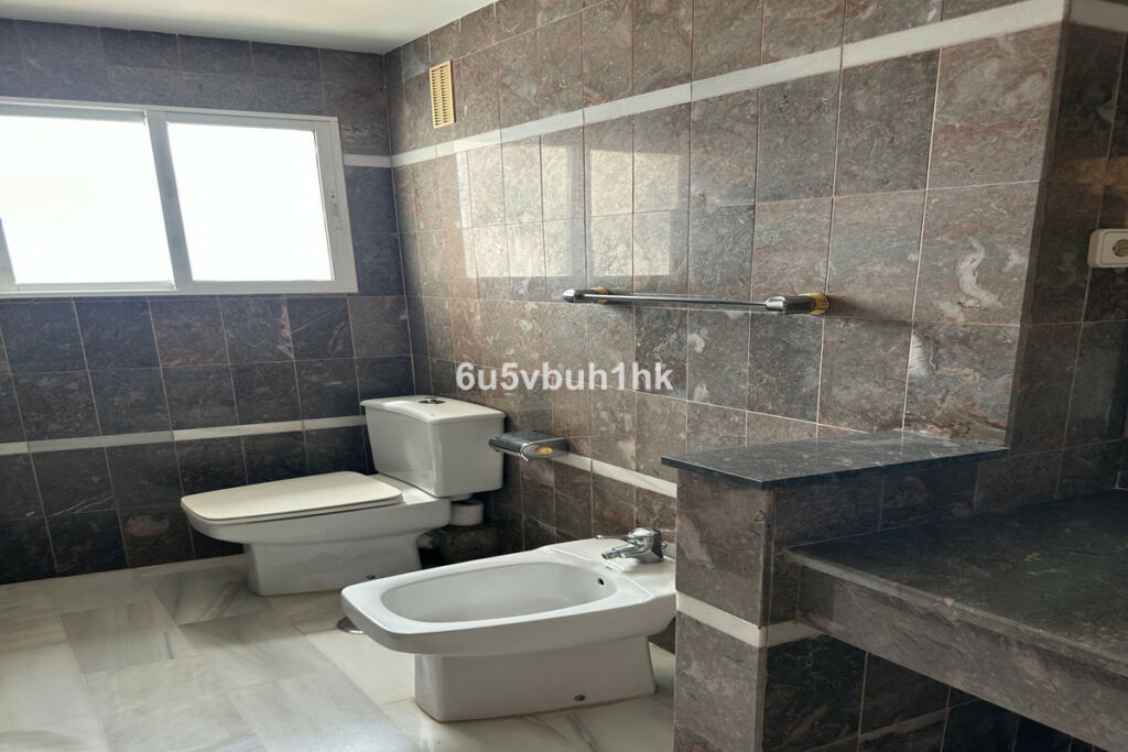 Ground Floor Apartment Málaga Málaga - image 25
