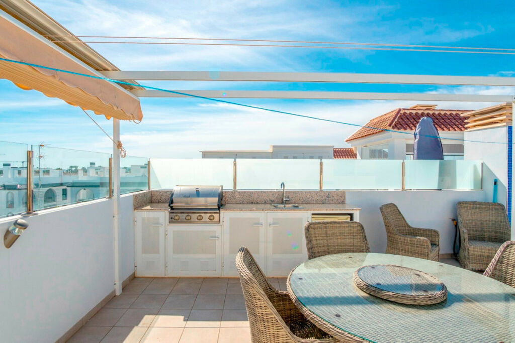 Penthouse Dona Pepa Alicante - image 26