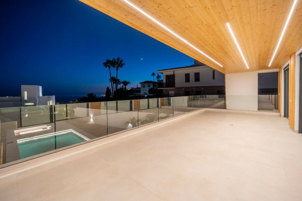 Detached Villa La Capellania Málaga - image 25