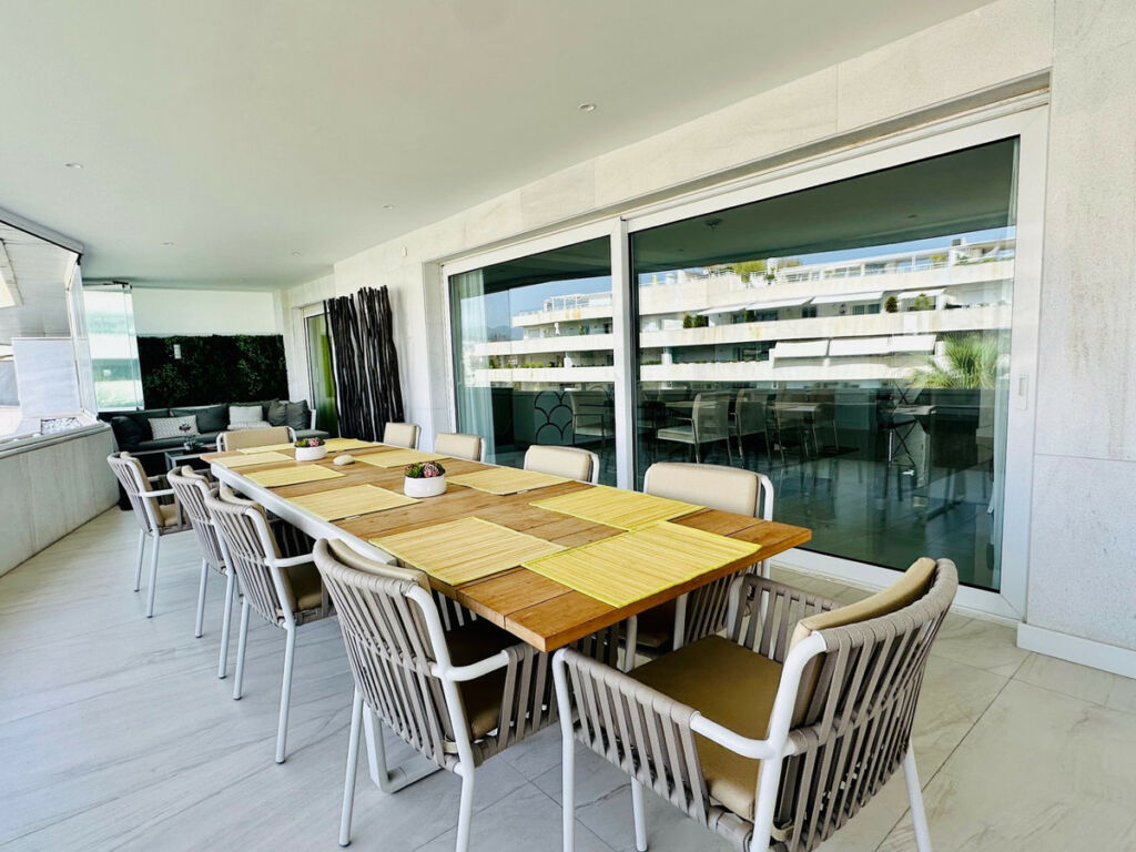 Middle Floor Apartment Puerto Banús Málaga - image 25