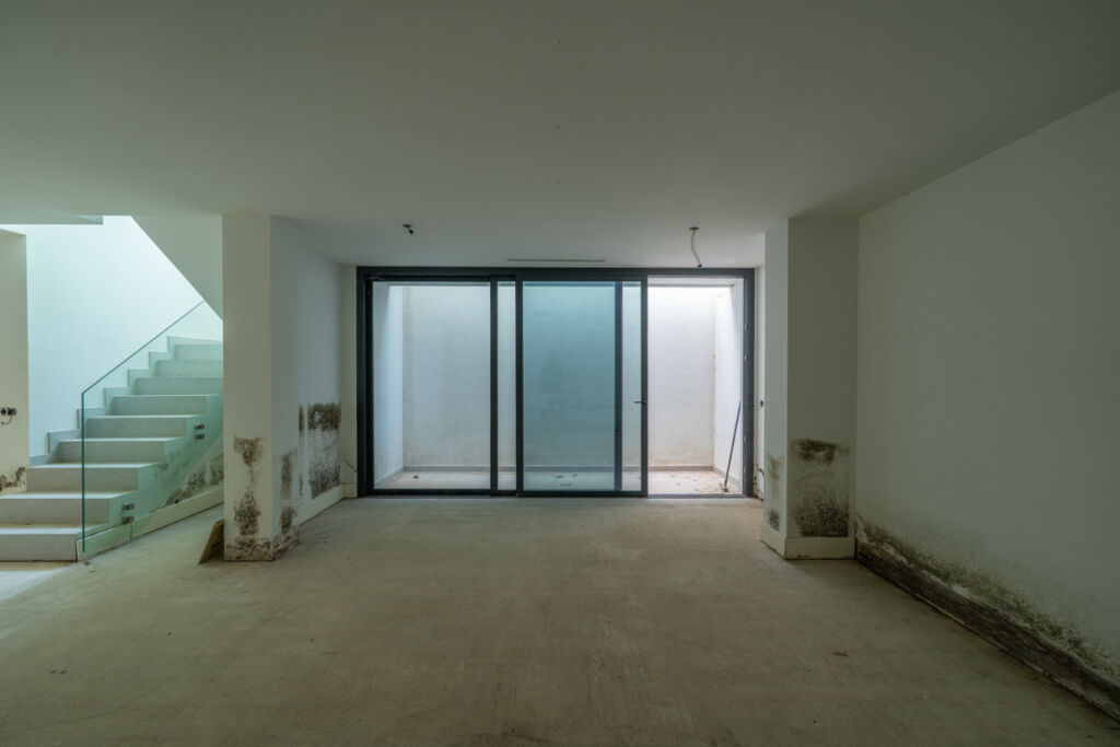 Detached Villa New Golden Mile Málaga - image 25
