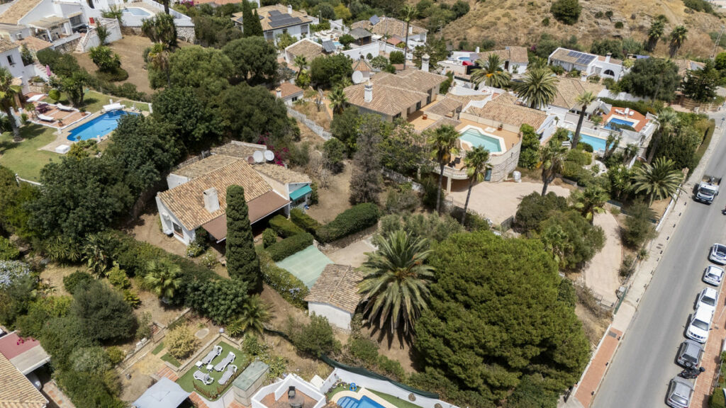 Detached Villa Cerros del Aguila Málaga - image 25