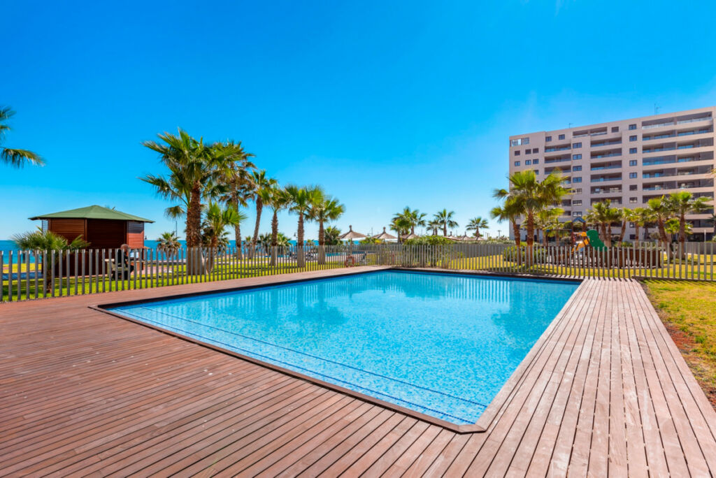 Middle Floor Apartment Punta Prima Alicante - image 25