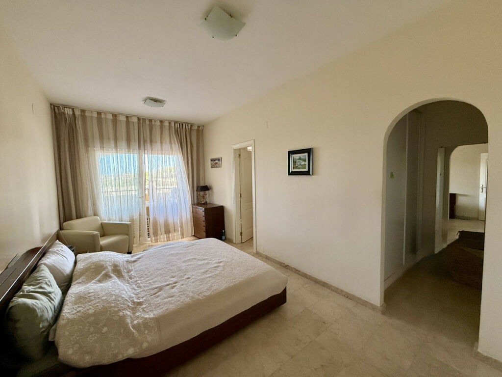 Middle Floor Apartment Elviria Málaga - image 25