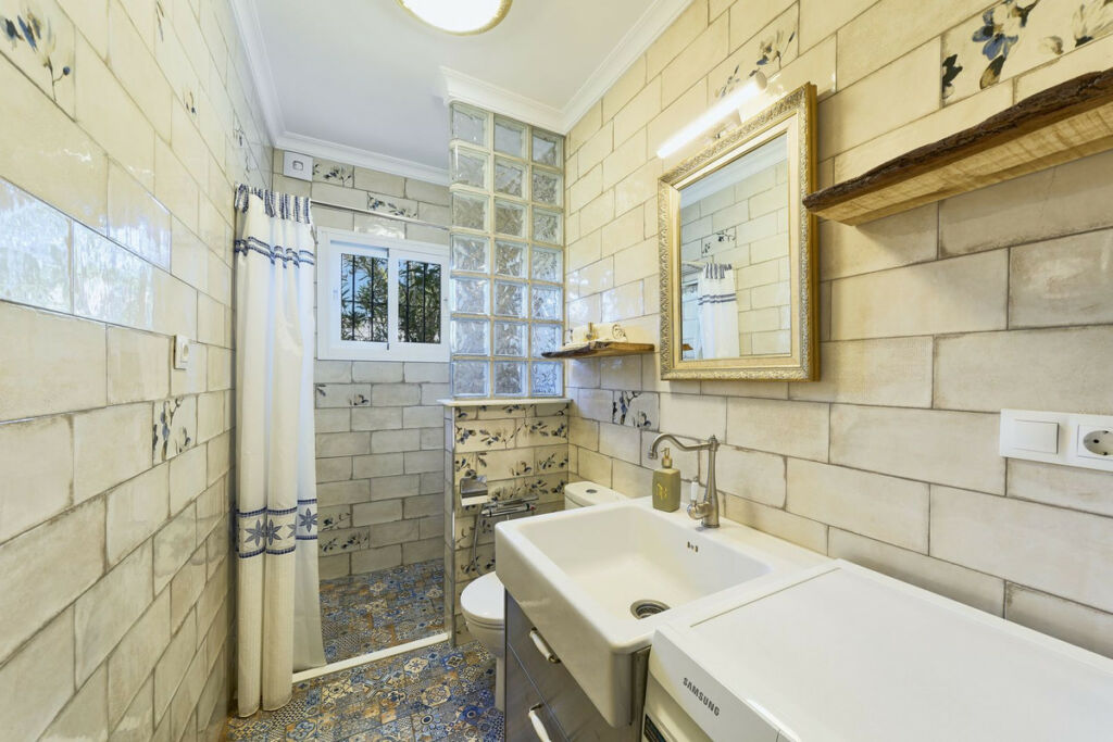 Detached Villa Fuengirola Málaga - image 25