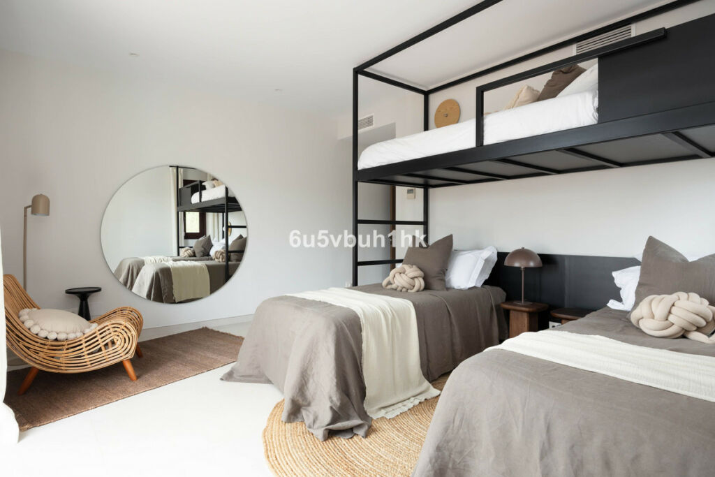 Detached Villa Marbella Málaga - image 26