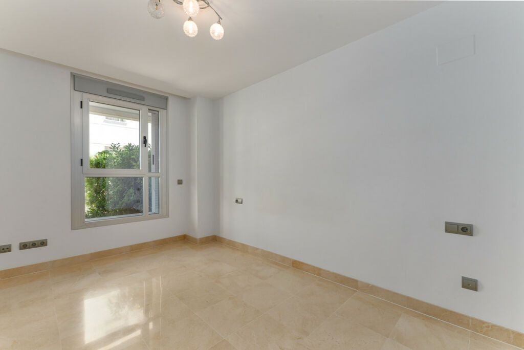Ground Floor Apartment San Pedro de Alcántara Málaga - image 11