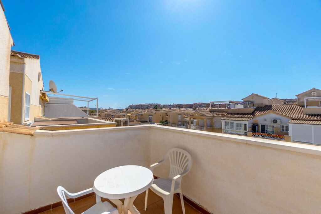 Townhouse Torrevieja Alicante - image 26