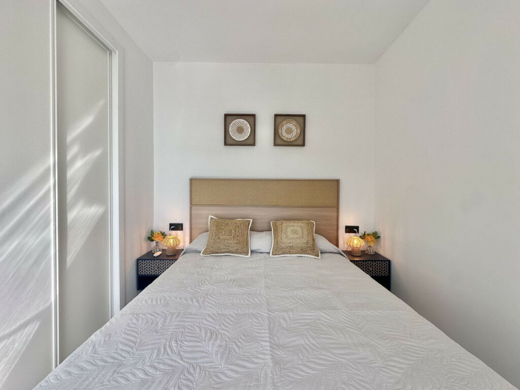 Middle Floor Apartment Calahonda Málaga - image 26