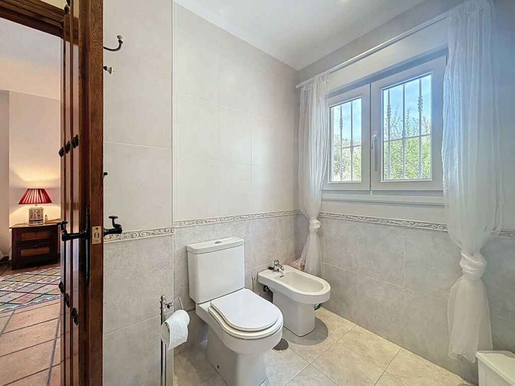 Detached Villa Canillas de Albaida Málaga - image 27