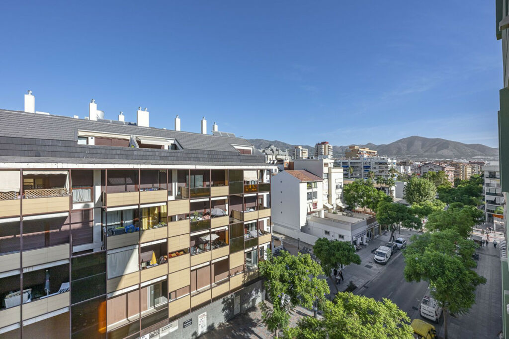 Middle Floor Apartment Fuengirola Málaga - image 26