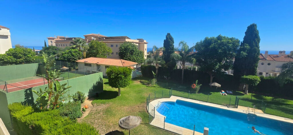 Middle Floor Apartment Arroyo de la Miel Málaga - image 26