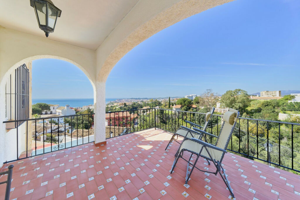 Detached Villa Fuengirola Málaga - image 26
