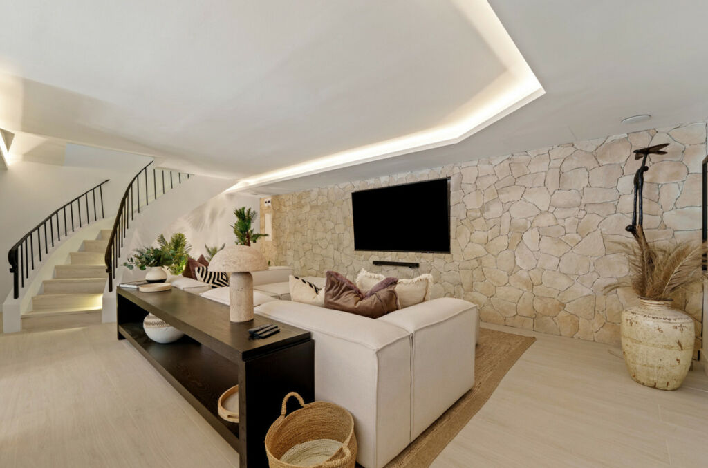Detached Villa Nueva Andalucía Málaga - image 26
