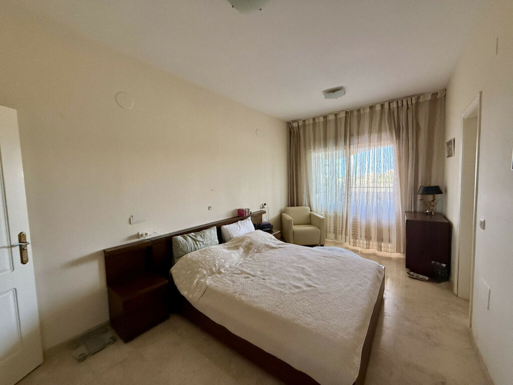 Middle Floor Apartment Elviria Málaga - image 26