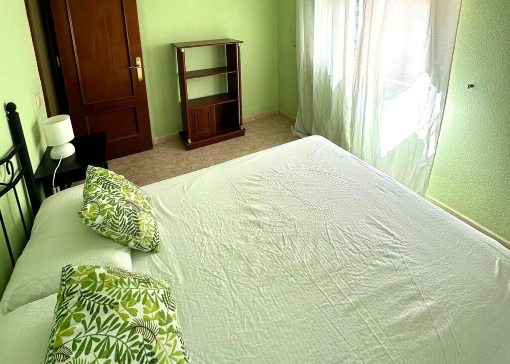 Middle Floor Apartment Benalmadena Málaga - image 40