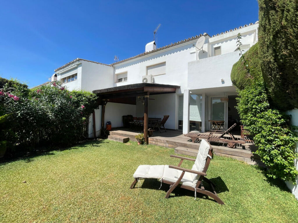 Townhouse Estepona Málaga - image 26