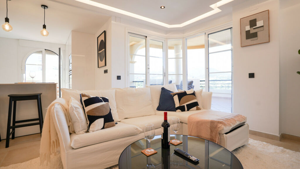 Middle Floor Apartment Nueva Andalucía Málaga - image 26