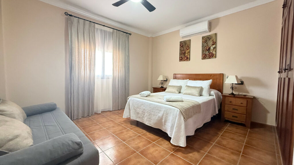 Detached Villa Valle de Abdalajis Málaga - image 25
