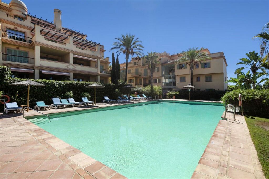 Penthouse Duplex Los Flamingos Málaga - image 26