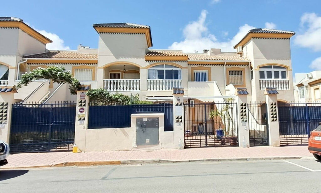 Penthouse Torrevieja Alicante - image 26