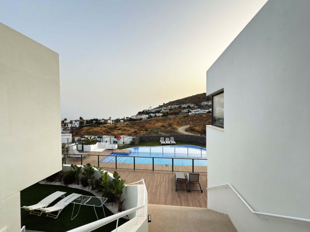 Semi-Detached House Riviera del Sol Málaga - image 26