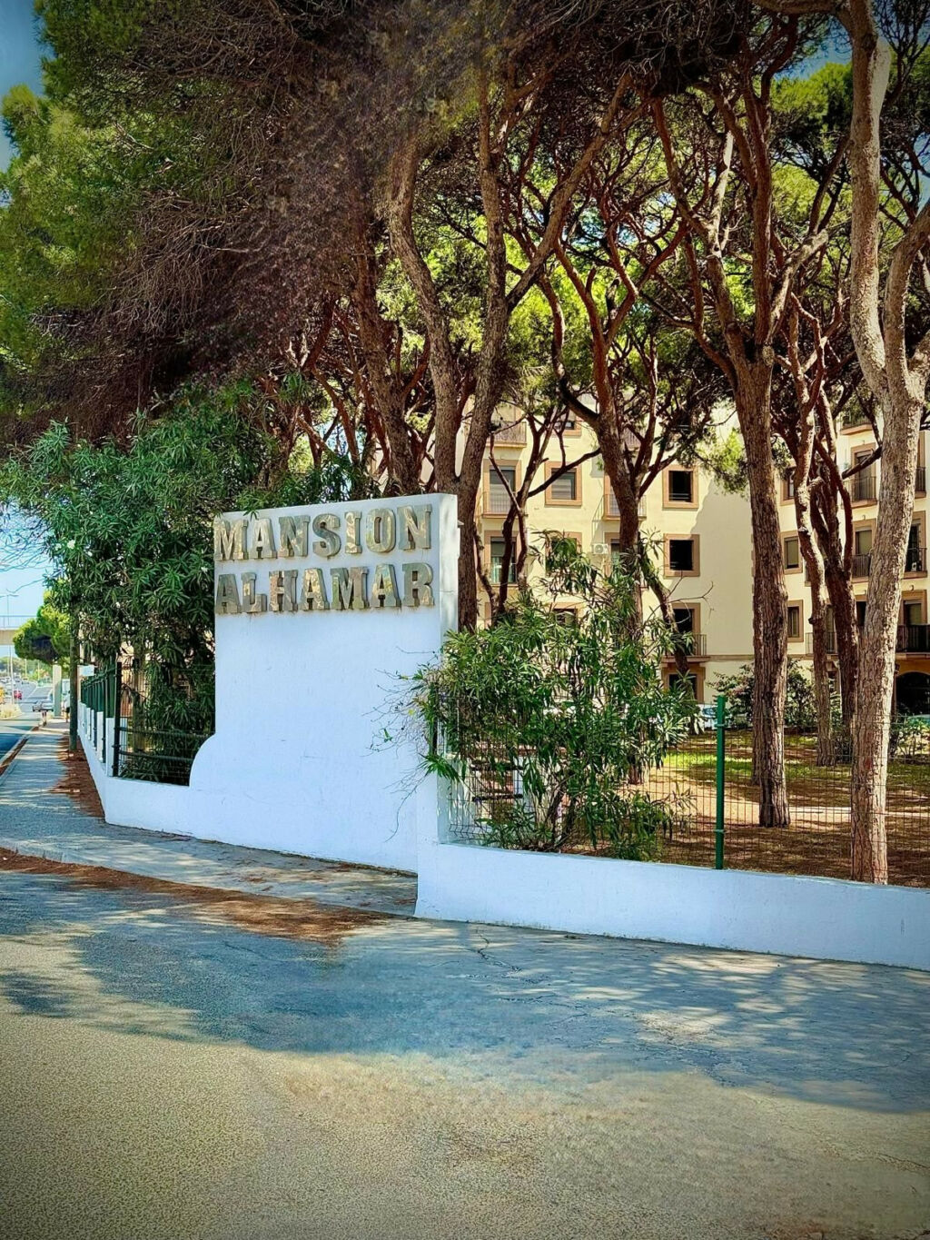 Middle Floor Apartment Calahonda Málaga - image 25