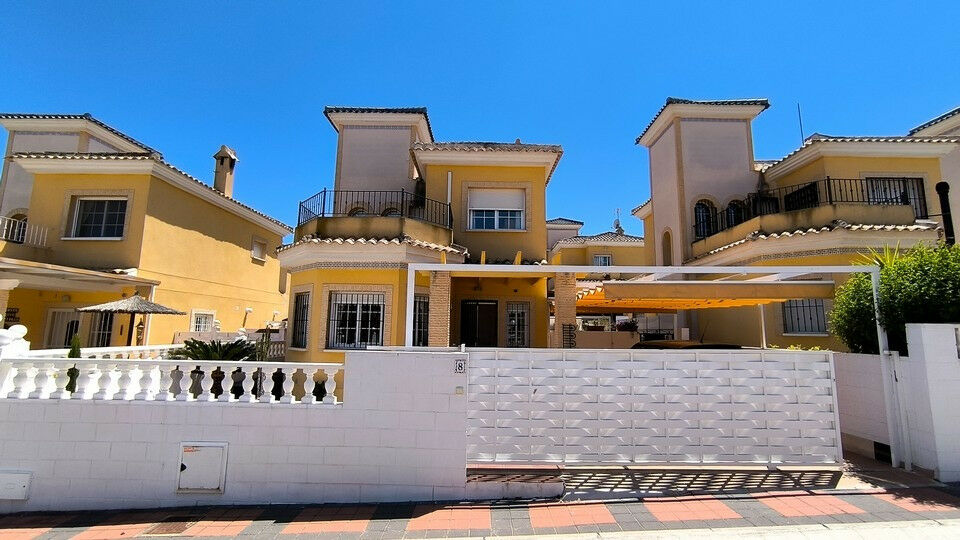 Detached Villa Algorfa Alicante - image 26