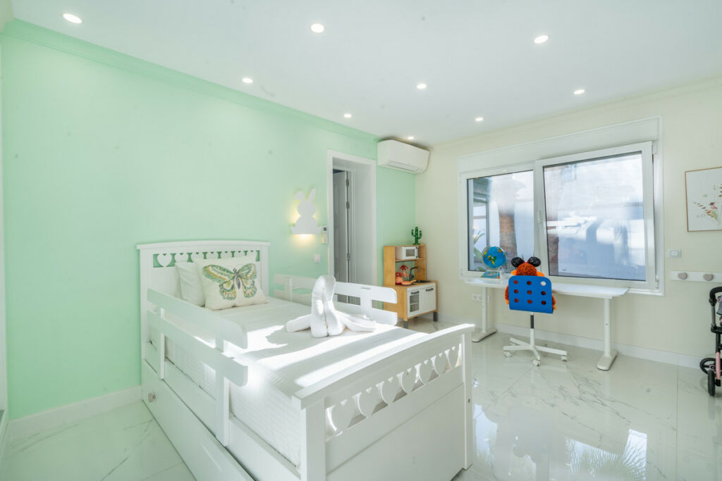 Detached Villa Marbella Málaga - image 26