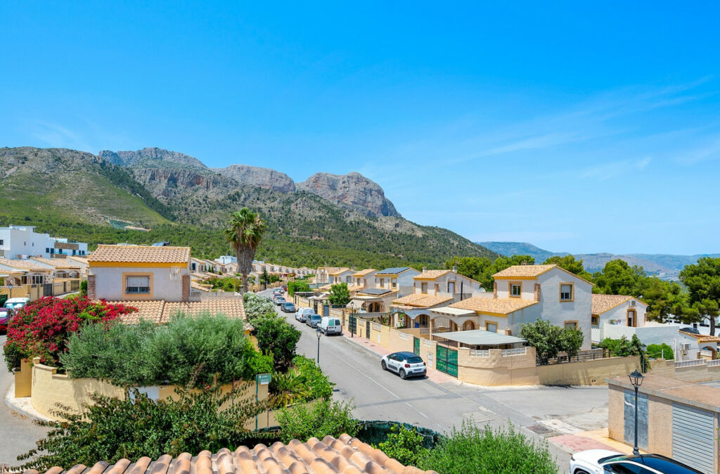 Detached Villa Polop Alicante - image 26