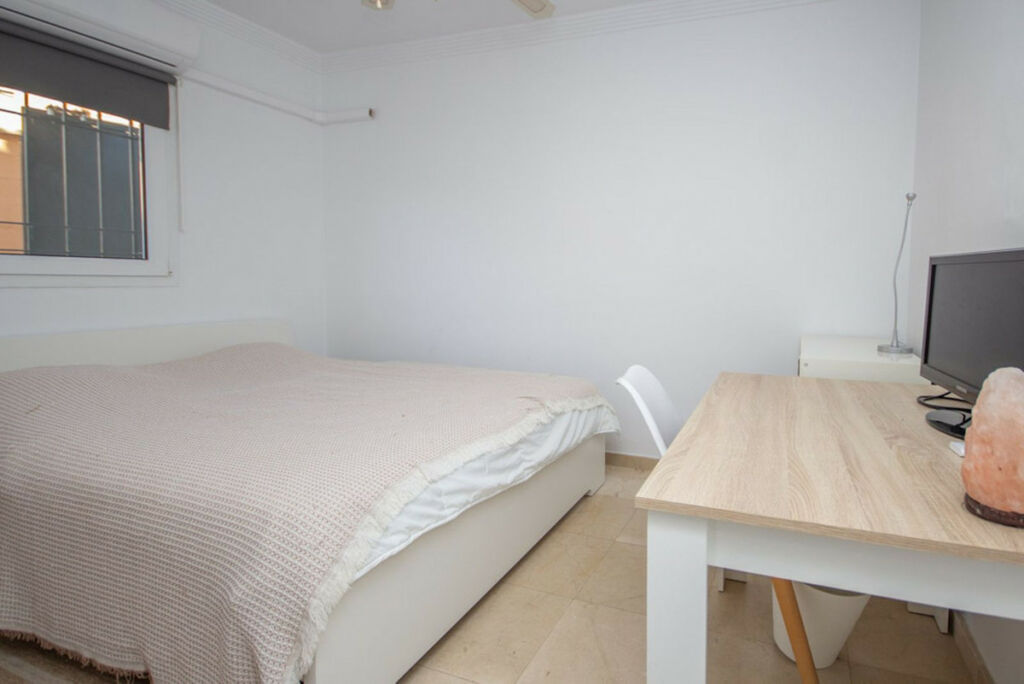 Semi-Detached House Riviera del Sol Málaga - image 26