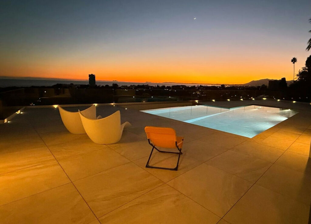 Detached Villa Río Real Málaga - image 26