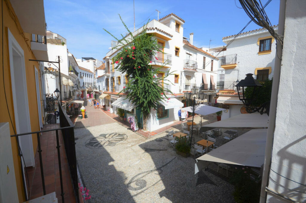 Detached Villa Marbella Málaga - image 26