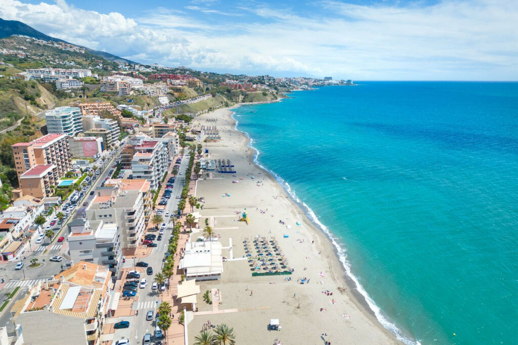 Penthouse Fuengirola Málaga - image 26