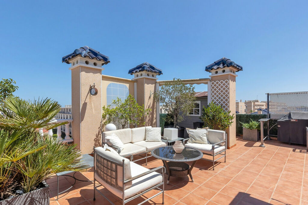 Penthouse Villamartin Alicante - image 26