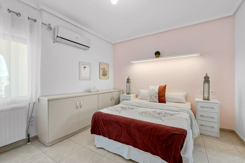 Detached Villa Ciudad Quesada Alicante - image 25