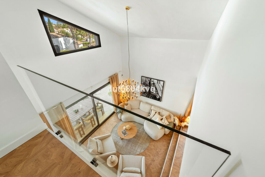 Detached Villa Nueva Andalucía Málaga - image 26