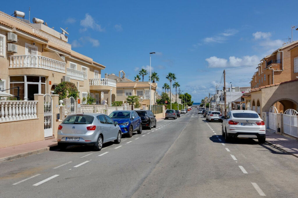 Bungalow Torrevieja Alicante - image 26