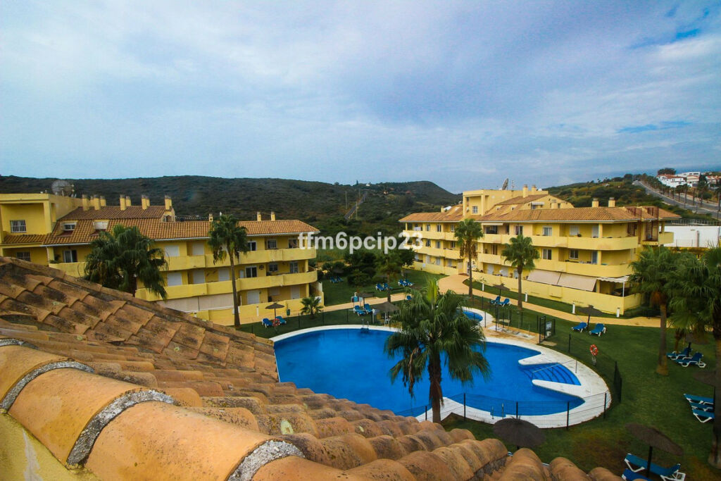 Penthouse Duplex La Duquesa Málaga - image 24