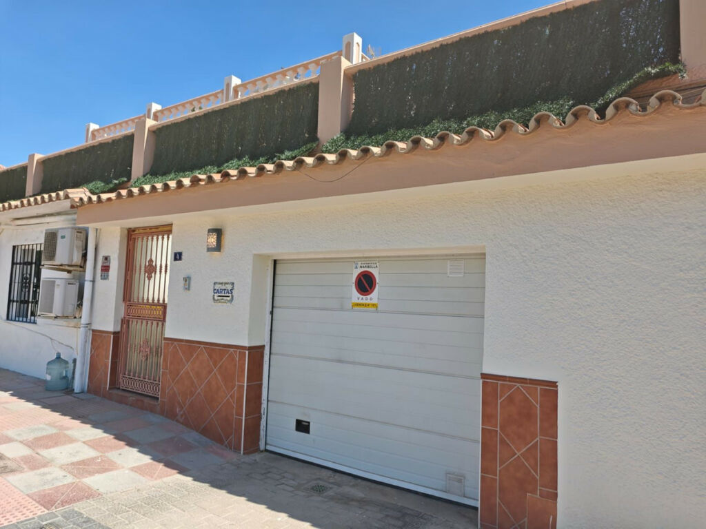 Detached Villa Nueva Andalucía Málaga - image 26