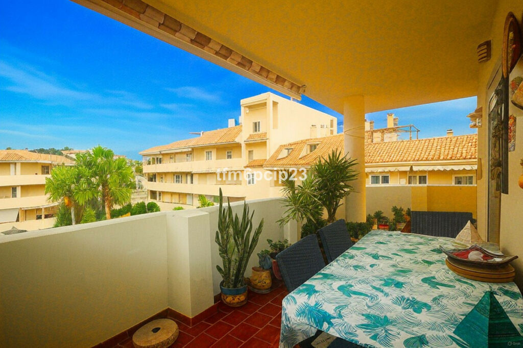 Penthouse Duplex La Duquesa Málaga - image 26