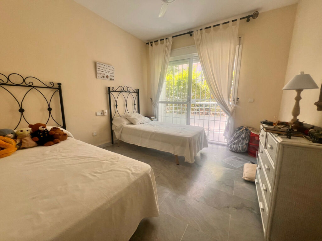 Middle Floor Apartment Guadalmina Baja Málaga - image 25