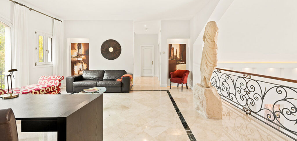 Detached Villa Nueva Andalucía Málaga - image 26