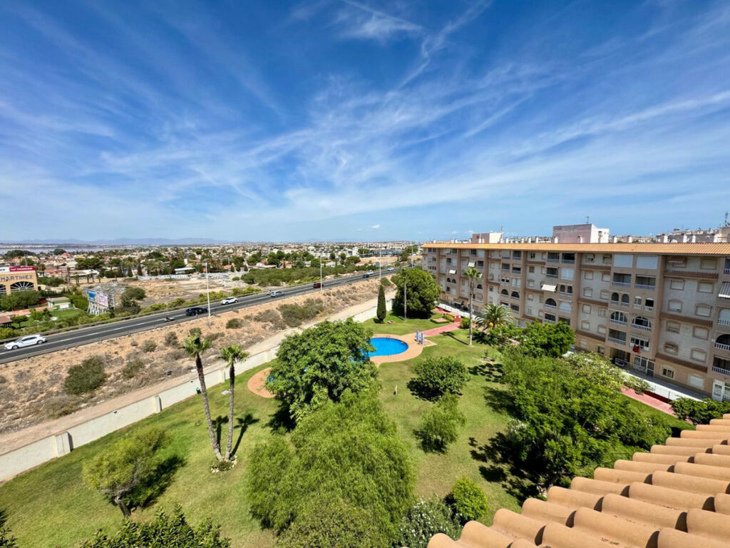 Penthouse Torrevieja Alicante - image 25