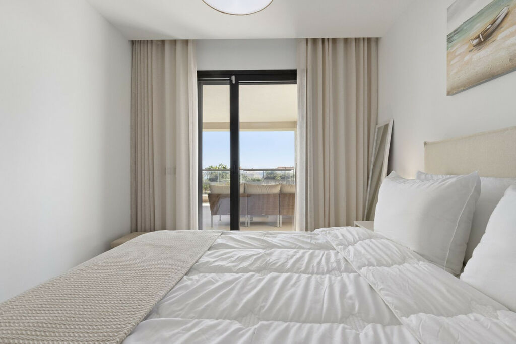 Middle Floor Apartment Casares Playa Málaga - image 26